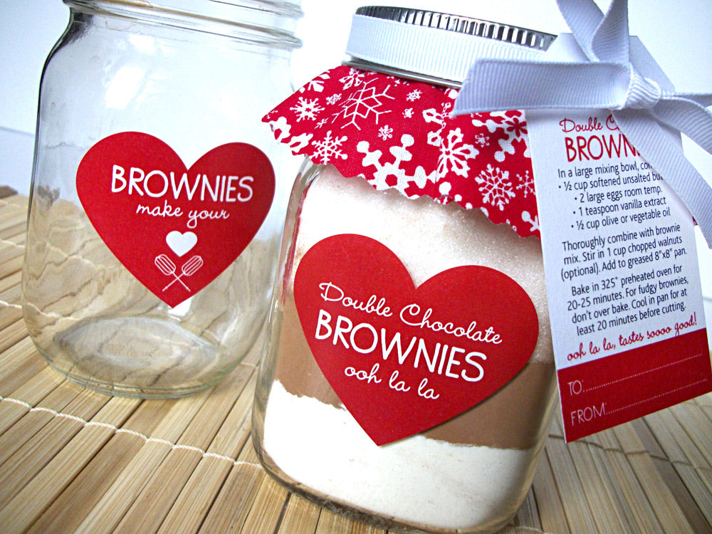 DIY Christmas Brownie Mason Jar Gift | CanningCrafts.com