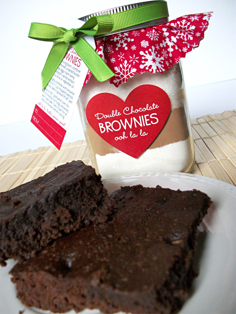 DIY Christmas Brownie Mason Jar Gift | CanningCrafts.com