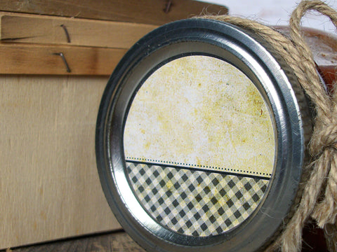 Vintage Checkered canning labels | CanningCrafts.com