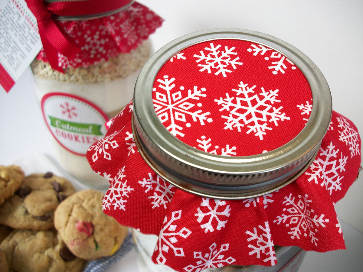 Custom Christmas Cookie Mason Jar Kit Decorations | CanningCrafts.com