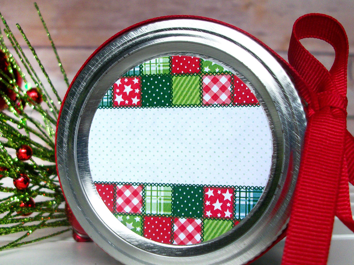 Country Quilt Christmas Canning Labels | CanningCrafts.com