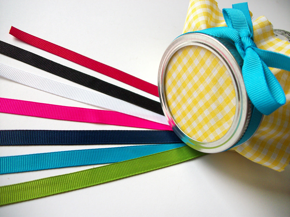Color Grosgrain Ribbons for jam jar favors | CanningCrafts.com