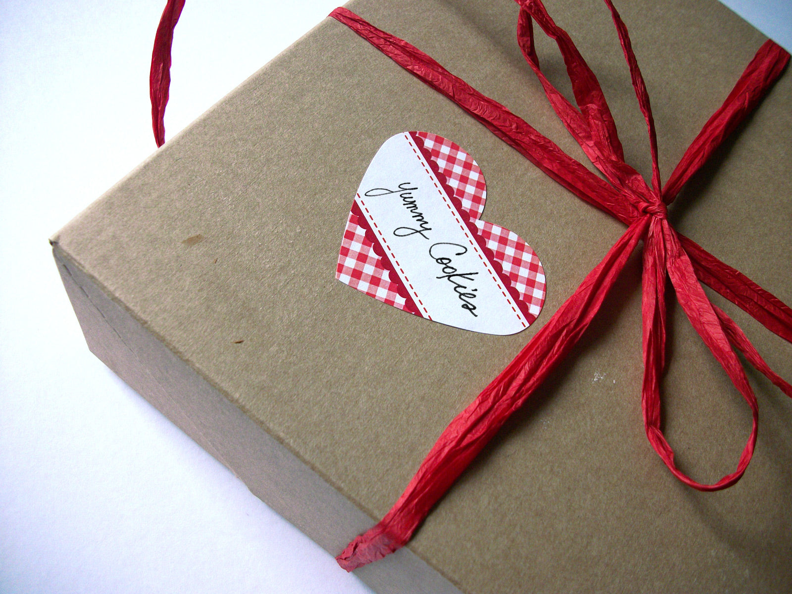 red plaid gingham heart labels | CanningCrafts.com