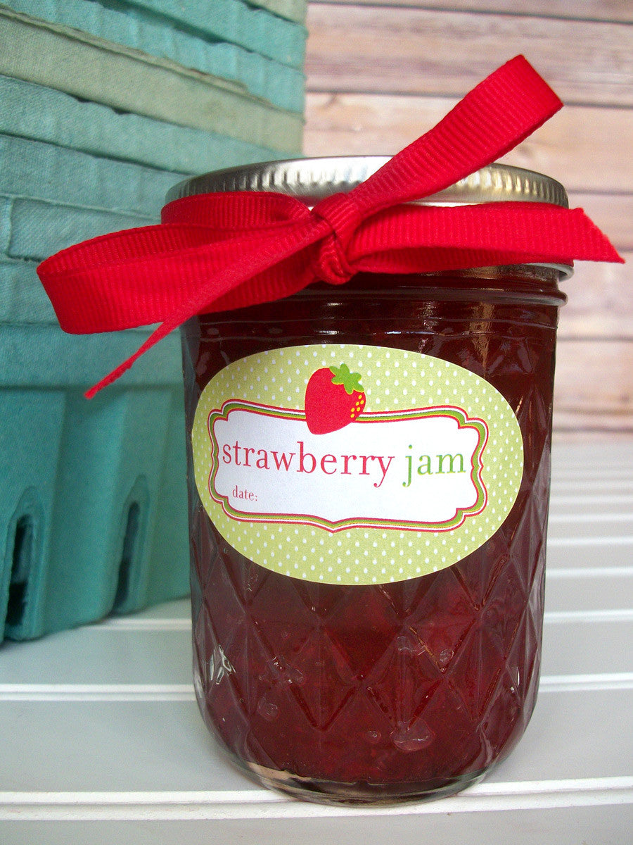 Oval Strawberry Jam Canning Labels for quilted jam jars | CanningCrafts.com